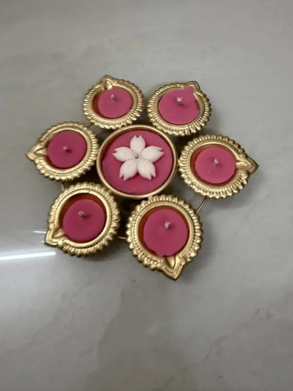 Golden_Floral_Decorative_Small_Diya_Set_With_Pink_Diyas