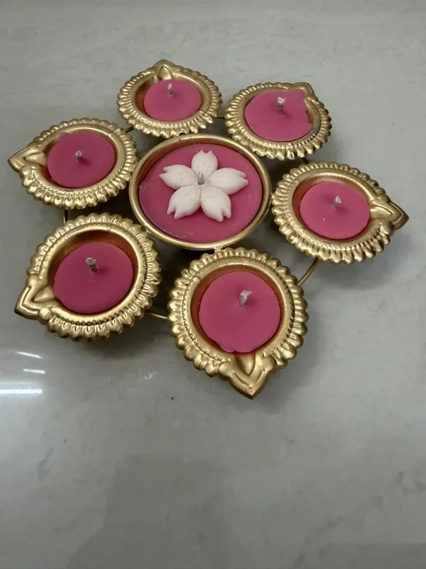 Wax_Metal_Festive_Floral_Gold-Tone_Decorative_Diya_Set_Small
