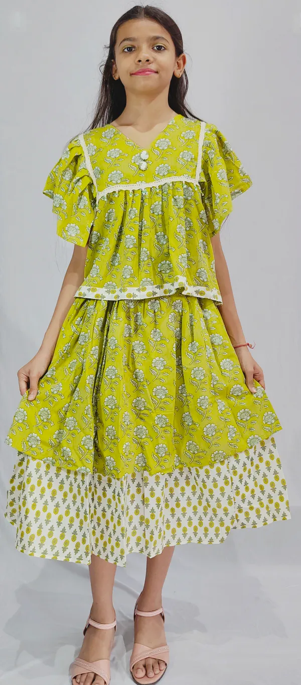 Green_Cotton_Floral_Printed_Flared_Dress_For_Girls