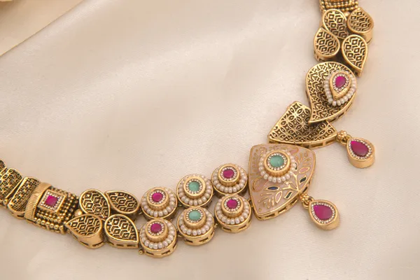 Gold_necklace_set_Brass__For_Women