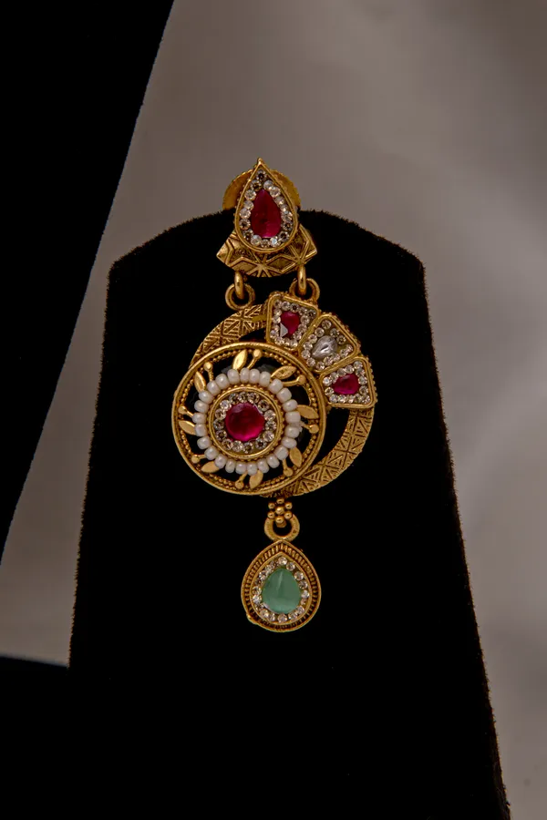 Gold_Necklace_Set_Brass__For_Women