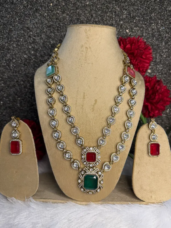 Gold_necklace_set_Brass__For_Women