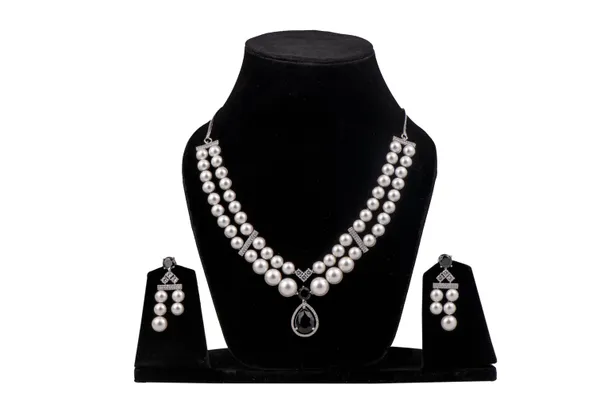 White_Necklace_And_Earrings_Set_Brass__For_Women
