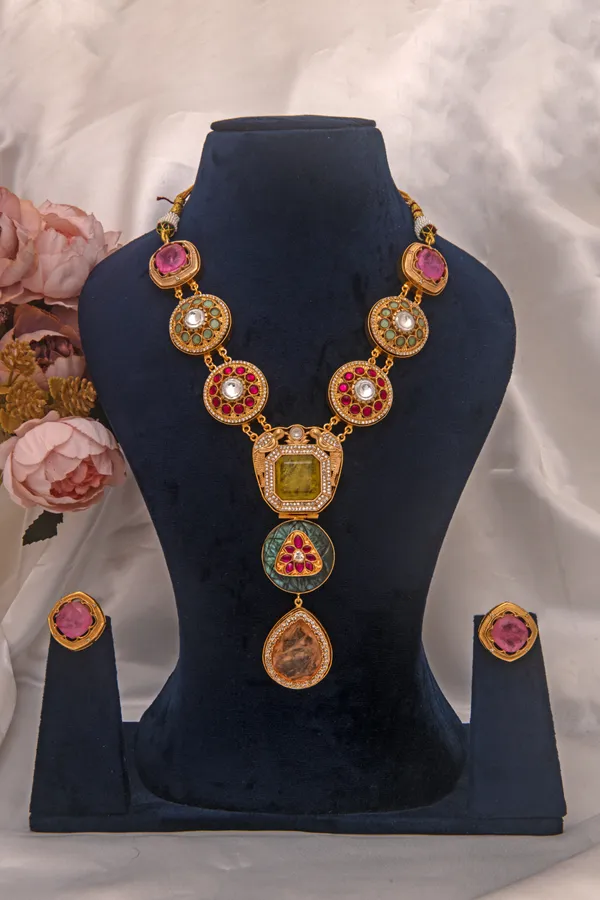 Gold_Necklace_Set_Brass__For_Women