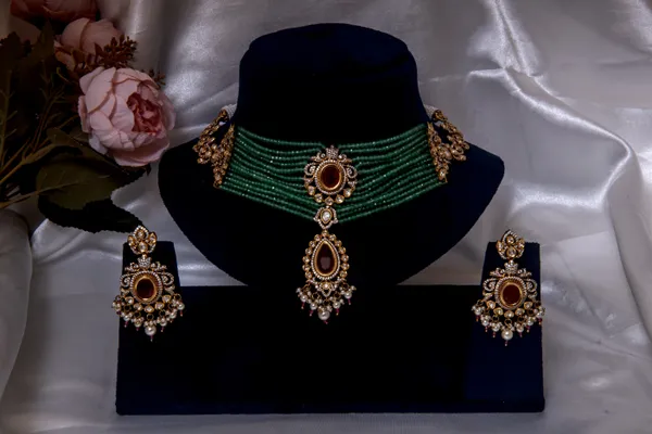 Gold_Necklace_Set_Brass__For_Women