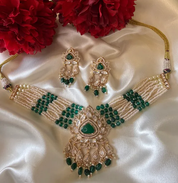 Green_Necklace_And_Earrings_Set_Brass__For_Women