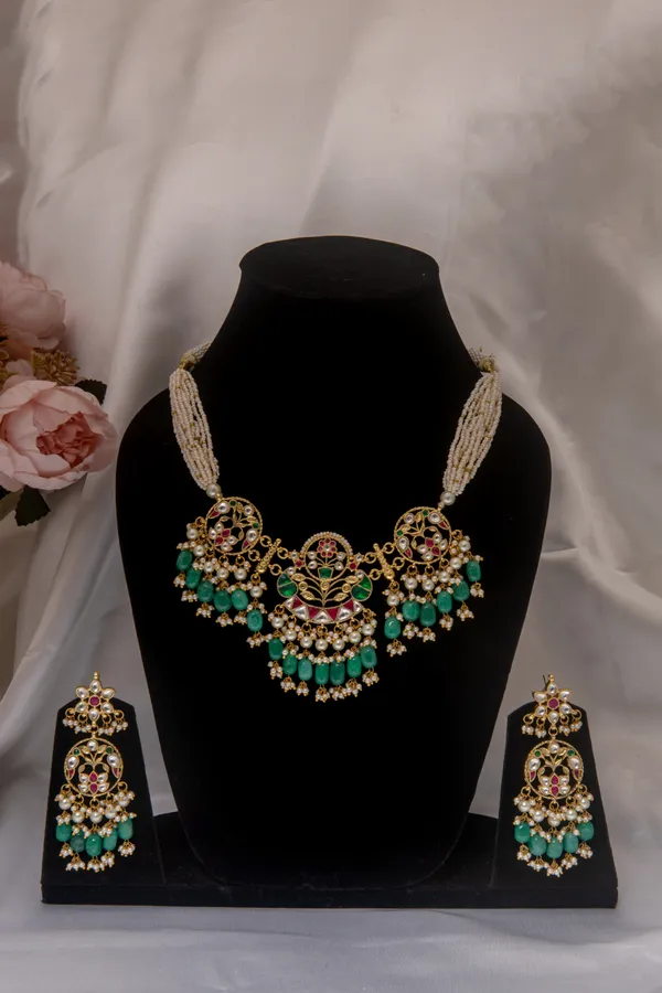 Gold_Necklace_Set_Brass__For_Women