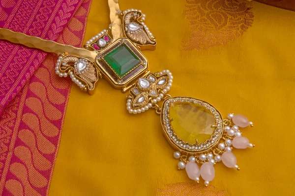 Gold_Necklace_Set_Brass__For_Women