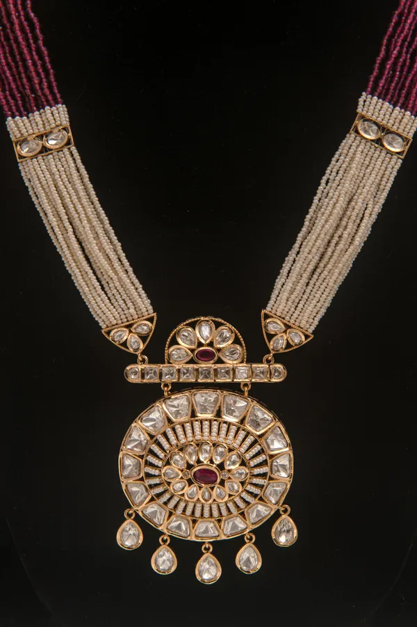 Gold_necklace_set_Brass__For_Women