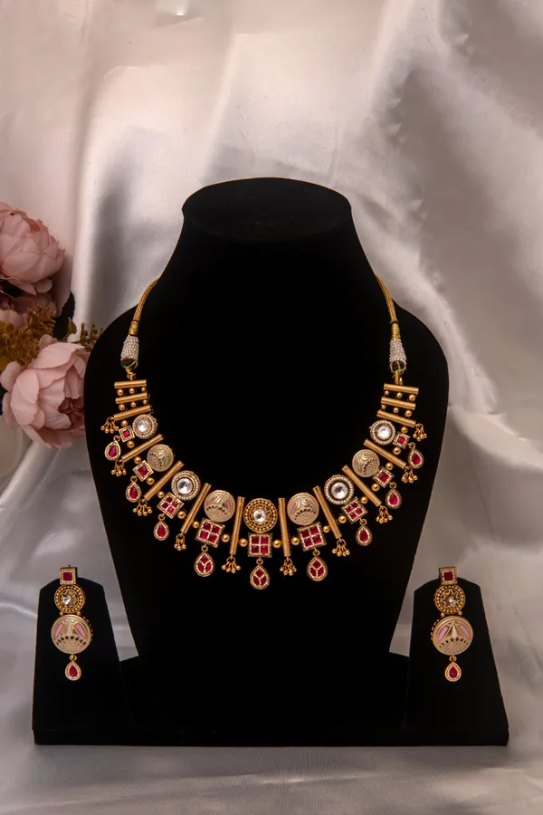 Gold_Necklace_Set_Brass__For_Women