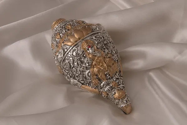 Gold_shank_Brass__For_home_decor_pooja