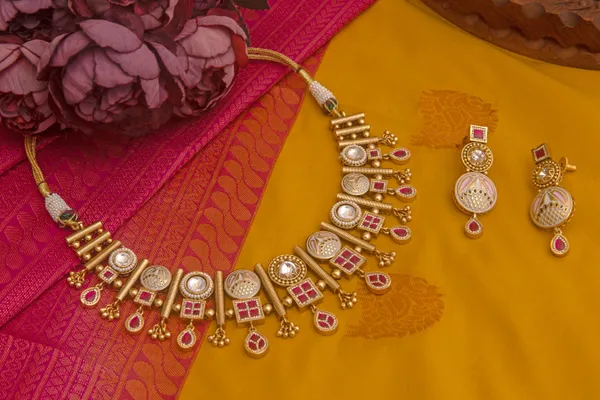 Gold_Necklace_Set_Brass__For_Women