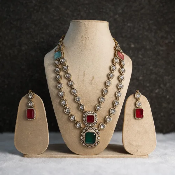 Gold_necklace_set_Brass__For_Women