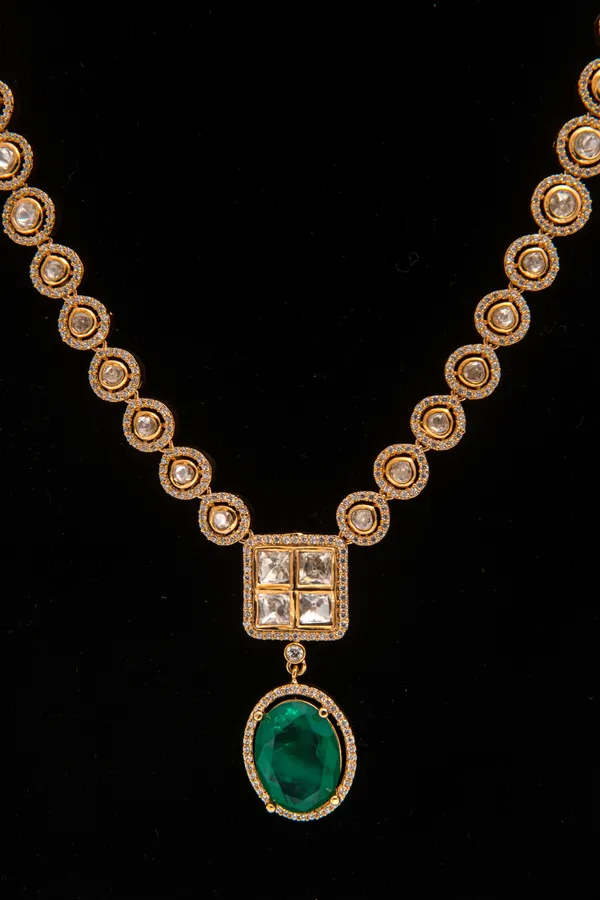 Gold_necklace_set_Brass__For_Women