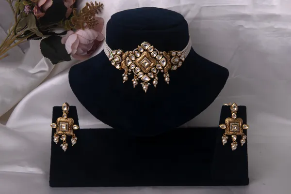 Gold_Necklace_Set_Brass__For_Women