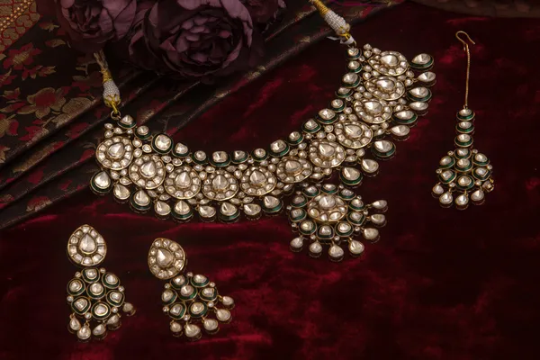 Gold_Necklace_Set_Brass__For_Women