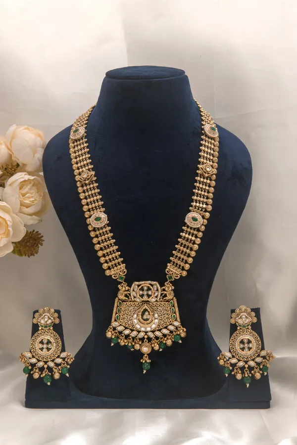 Gold_necklace_set_Brass__For_Women