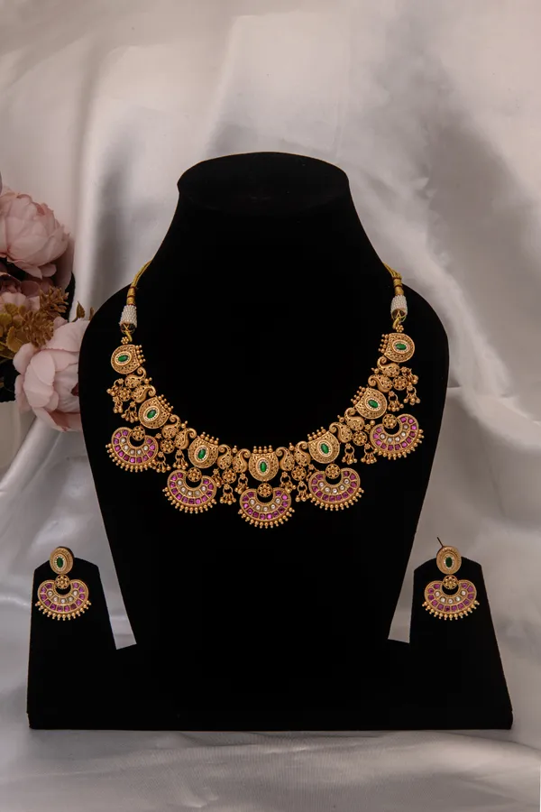 Gold_Necklace_Set_Brass__For_Women