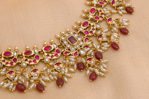 Gold_necklace_set_Brass__For_Women