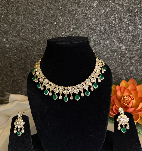 Gold_Necklace_Set_Brass__For_Women