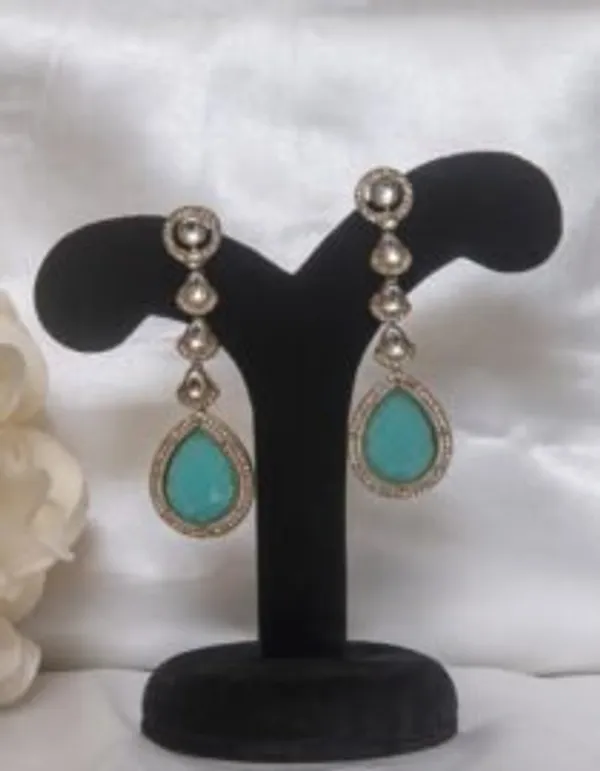 Kundan_Rectangular_Drop_Earrings