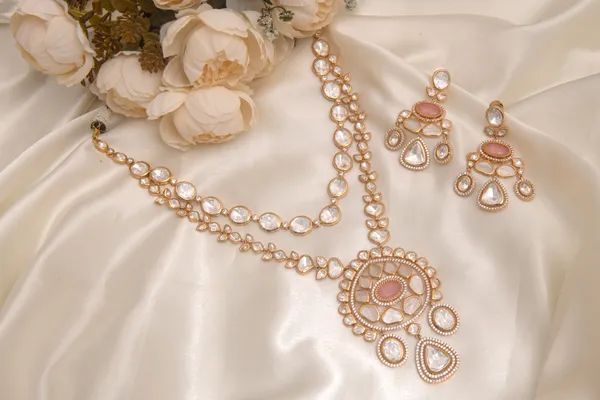 Gold_necklace_set_Brass__For_Women