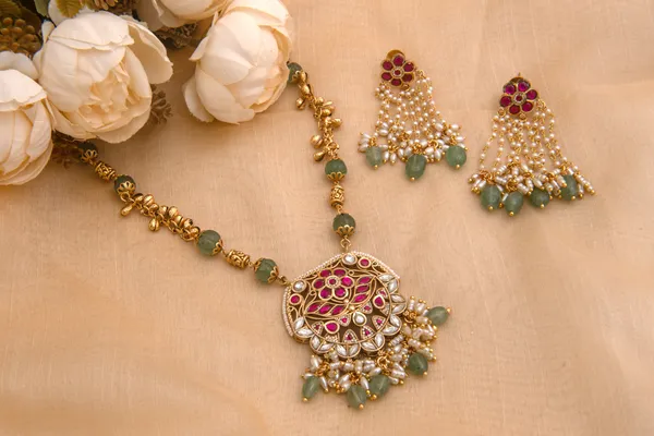 Gold_necklace_Brass__For_Women