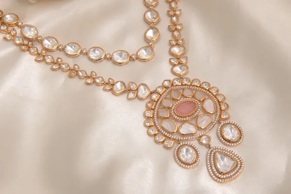 Gold_necklace_set_Brass__For_Women