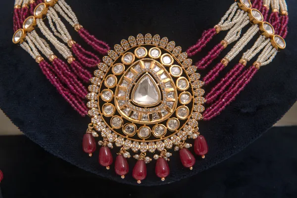 Maroon_necklace_set_Brass__For_Women