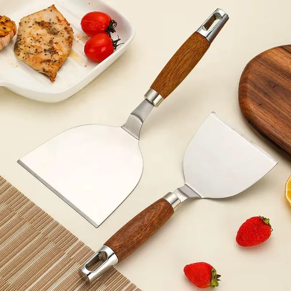 Stainless_Steel_Griddle_Spatula_With_Wooden_Handle