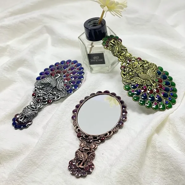 Metal_Hand_Mirror_And_Comb_Set