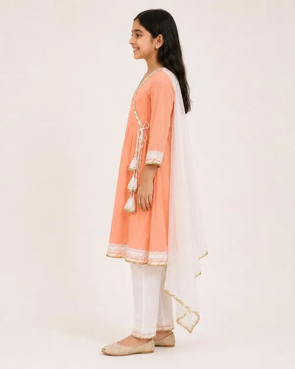 Girls_Light_Peach_Georgette_Ethnic_Set_With_Cotton_Lining_Festive_Traditional_Wear