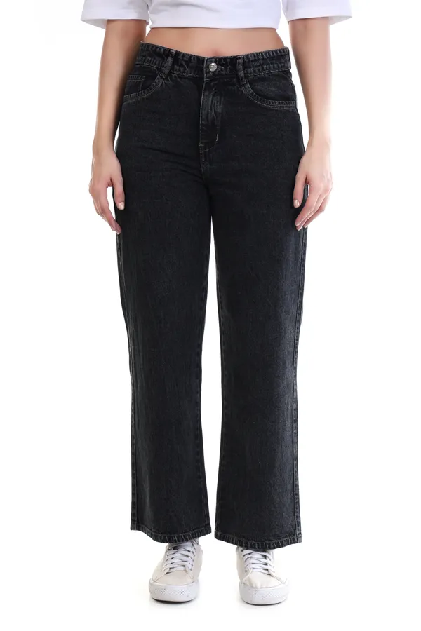 Black_Denim_Baggy_Fit_Jeans_For_Women