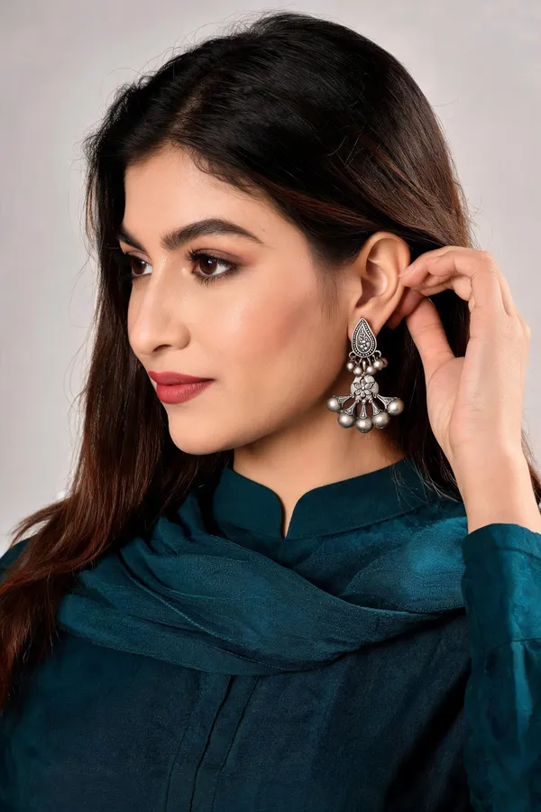 Silver_Steel_Oxidised_Floral_Jhumka_Earrings_For_Women