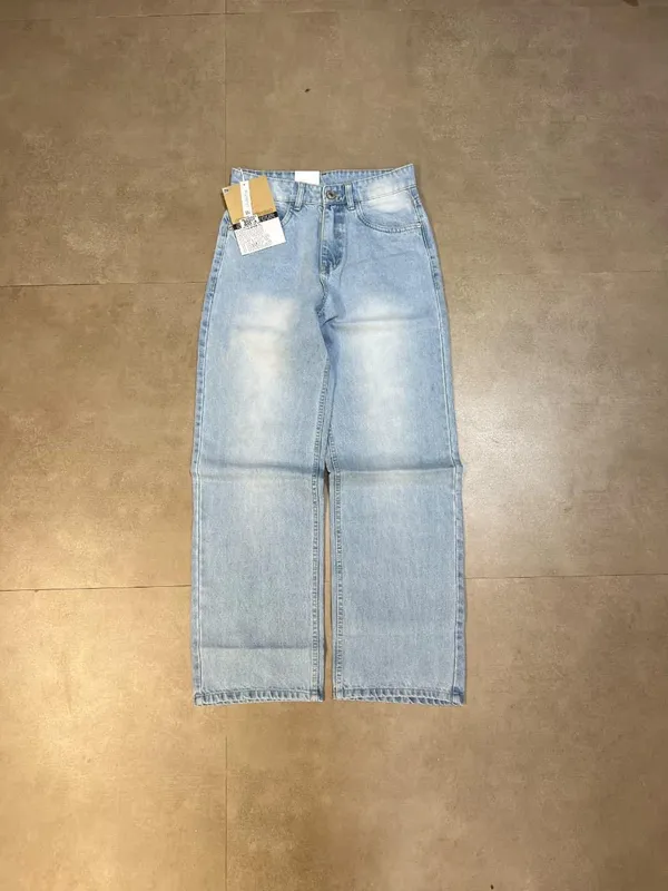 Light_Blue_Denim_Straight_Leg_Jeans_For_Men