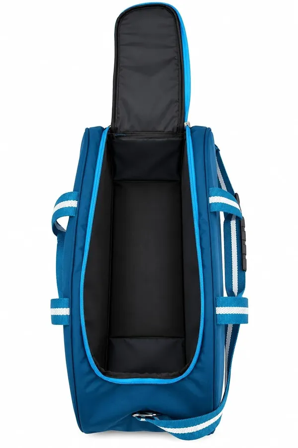 Travel_Duffel_Bag_With_Shoulder_Strap_And_Multiple_Compartments