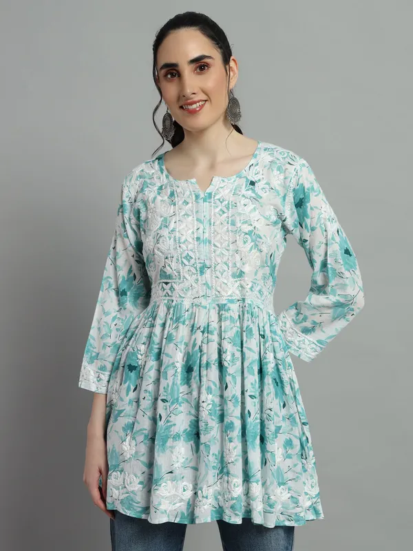 Short_Chikankari_Kurti_For_Womens_Mint_Green
