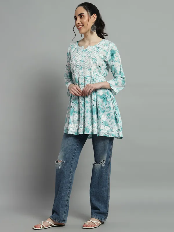 Short_Chikankari_Kurti_For_Womens_Mint_Green