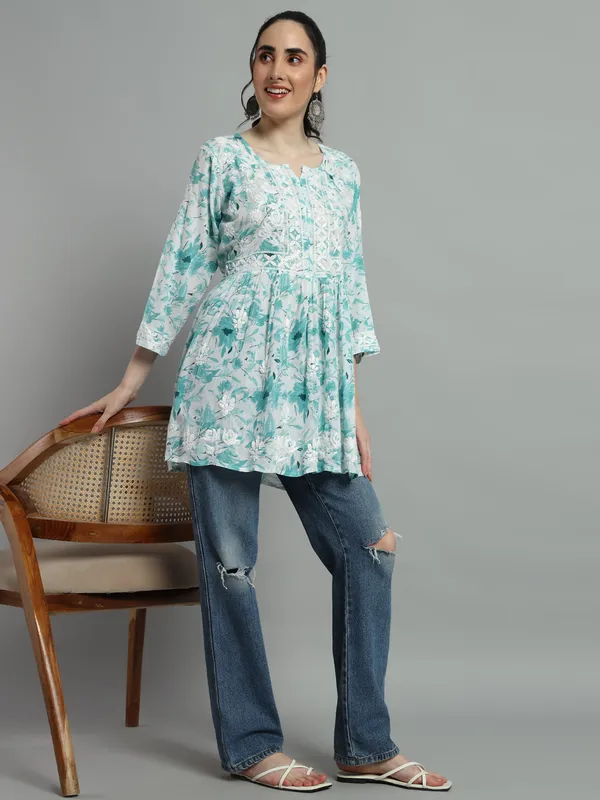 Short_Chikankari_Kurti_For_Womens_Mint_Green