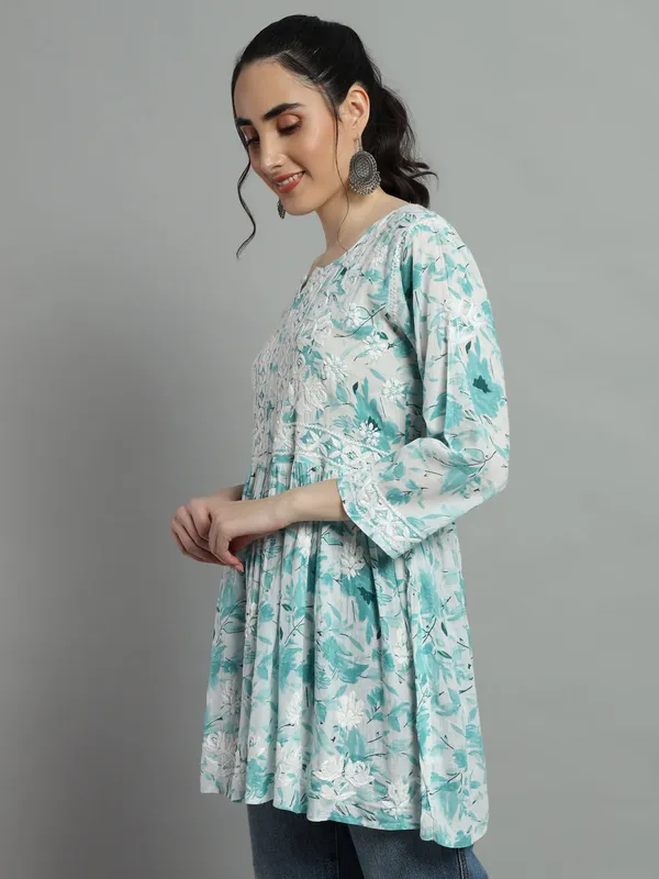 Short_Chikankari_Kurti_For_Womens_Mint_Green