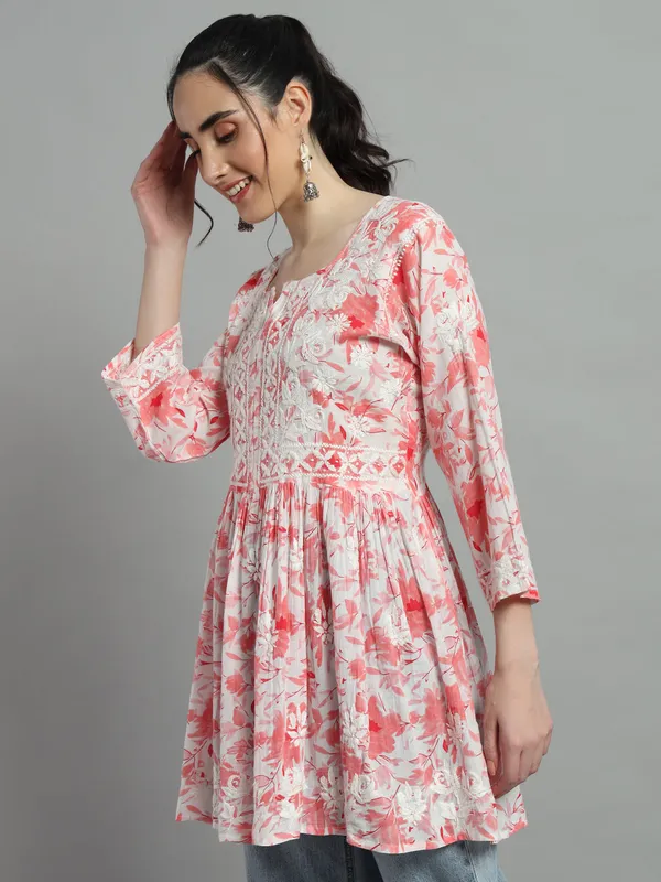 Short_Chikankari_Kurti_For_Womens_Orange
