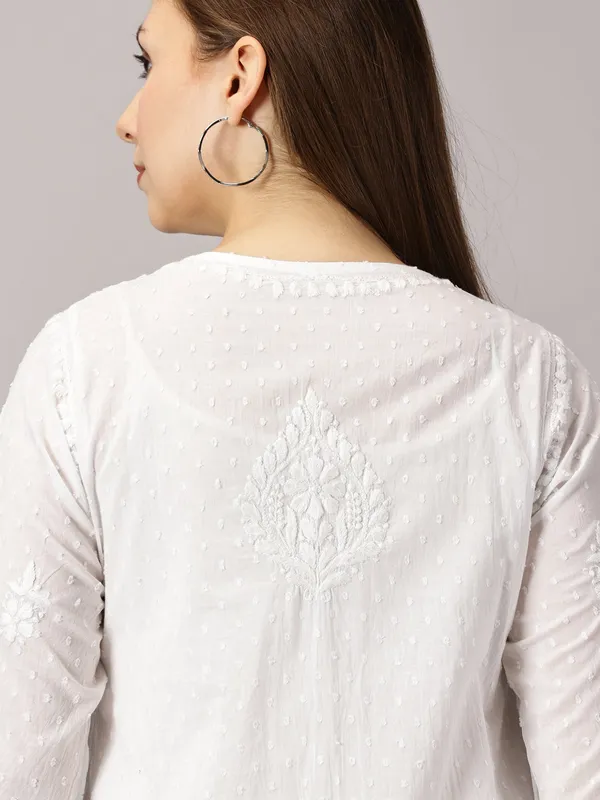 Long_Cotton_Kurta_Pure_White_Straight_Kurti