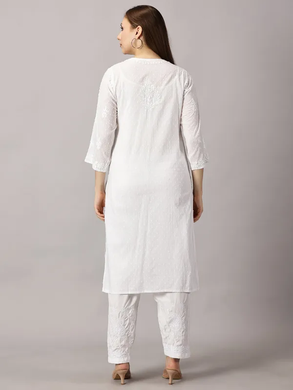 Long_Cotton_Kurta_Pure_White_Straight_Kurti