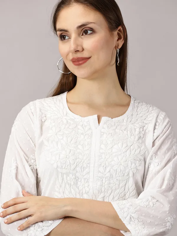 Long_Cotton_Kurta_Pure_White_Straight_Kurti