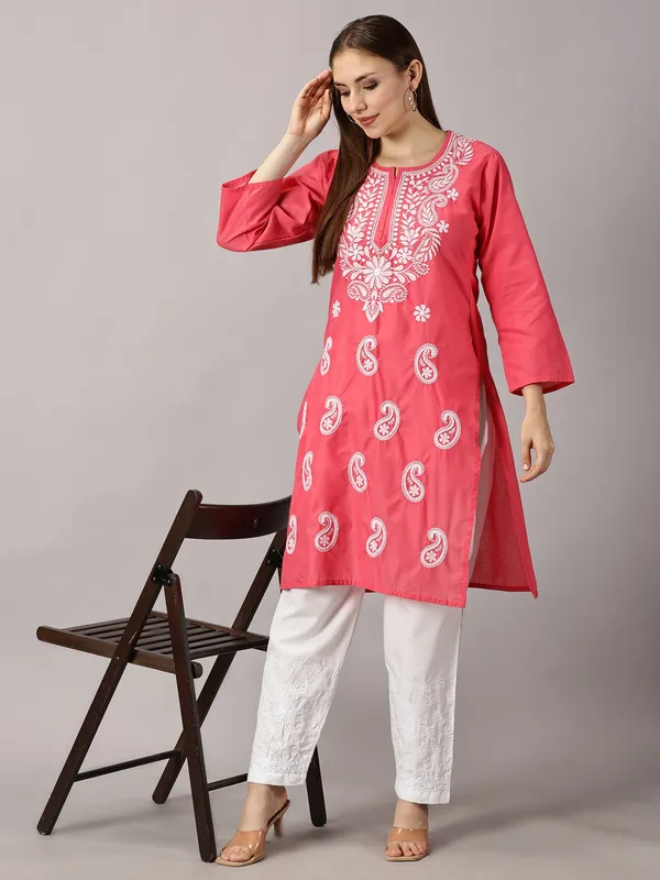 Kurti_For_Womens_Peach_Straight_Kurti