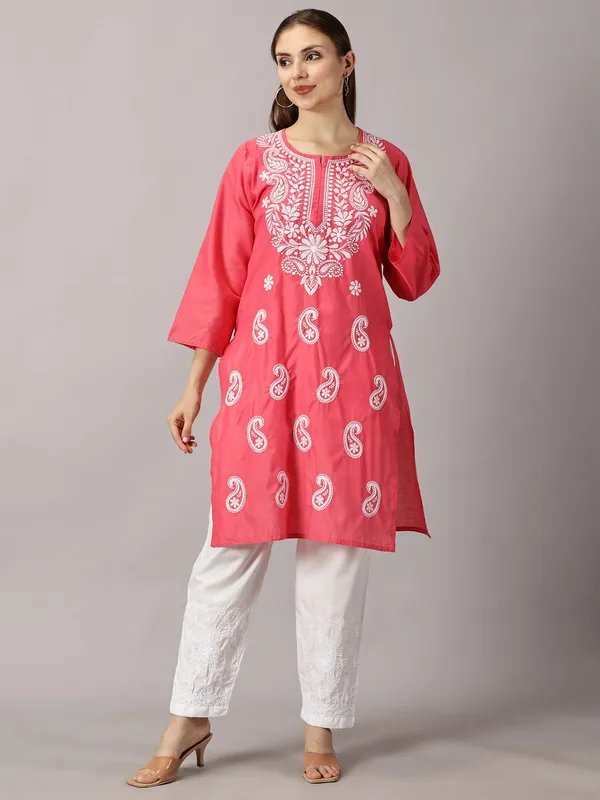 Kurti_For_Womens_Peach_Straight_Kurti