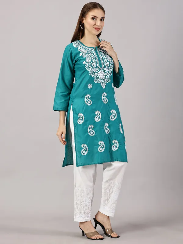 Kurti_For_Womens_Rama_Green_Straight_Kurti