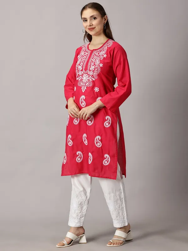Kurti_For_Womens_Mgenta_Straight_Kurti