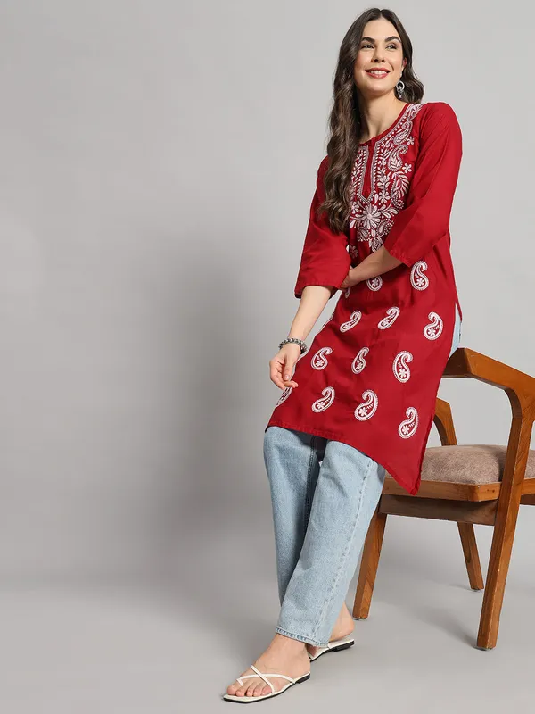 Kurti_For_Womens_Maroon_Straight_Kurti