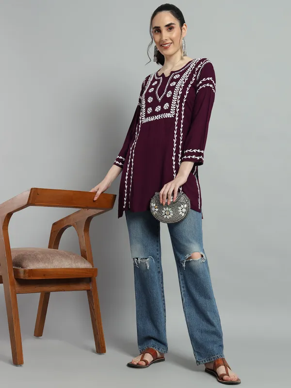 Cotton_Rayon_Short_Vine_Kurti_For_Women